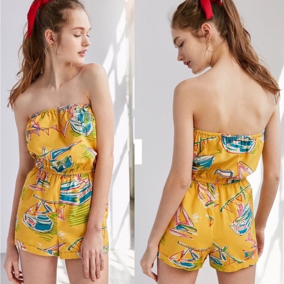 KIMCHI BLUE Palm Beach Cruise Playsuit Romper Yellow Strapless sz L spring break - Picture 1 of 8